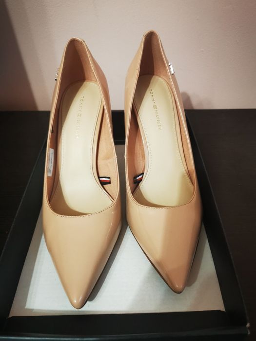 Pantofi Tommy Hilfilger nude mărimea 38