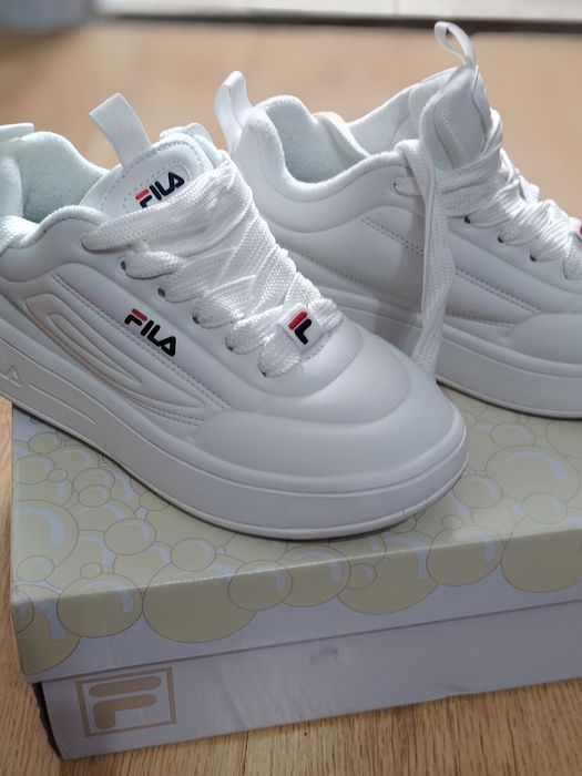 Нови маратонки Fila