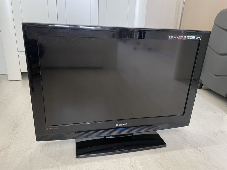 Телевизор Samsung Le32b350flw