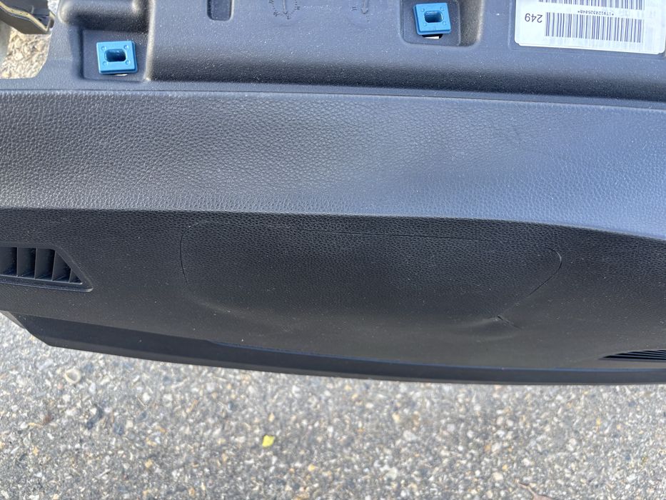 BMW E90 арматурно табло