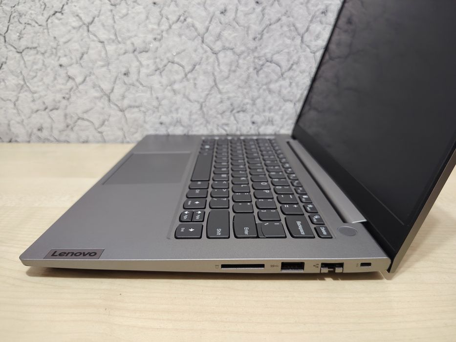 LENOVO ThinkBook 14"TouchScreen IPS/RYZEN 5 4500U/16GB DDR4/256GB NVMe