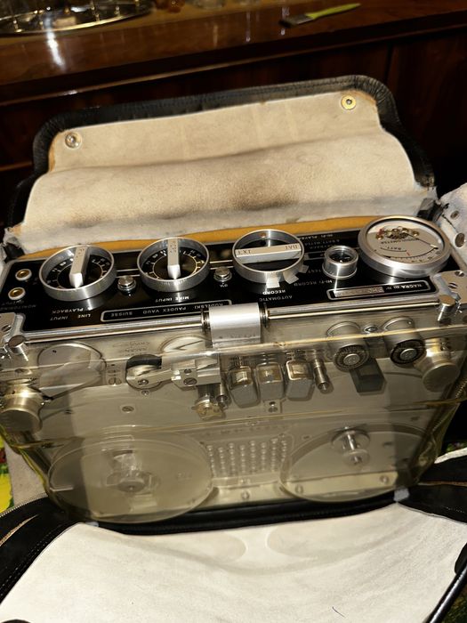 Награ 3 - Професионален магнетофон с висококачествен звук