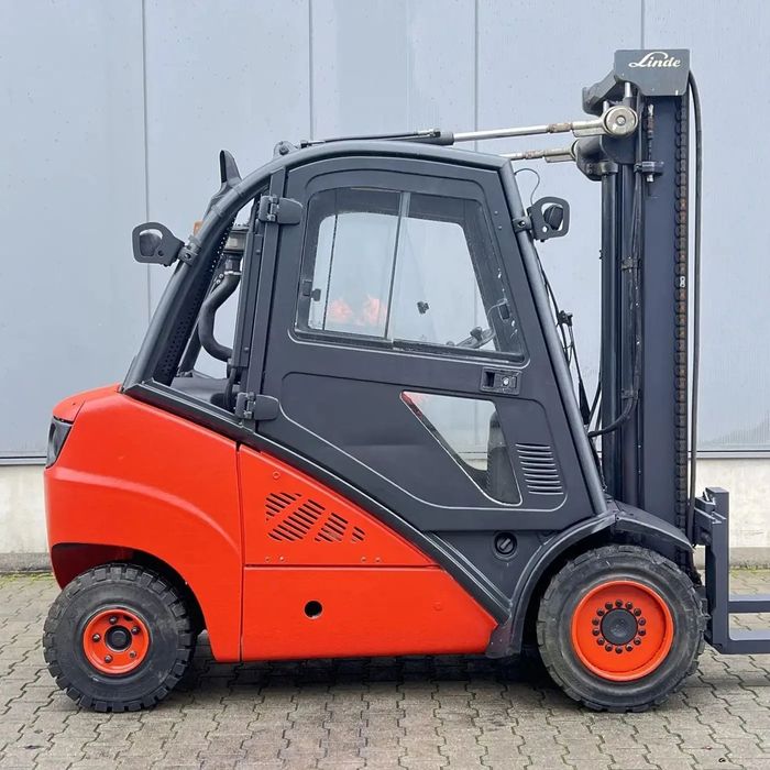 Linde H30D-01 Stivuitor Diesel Linde 3 tone