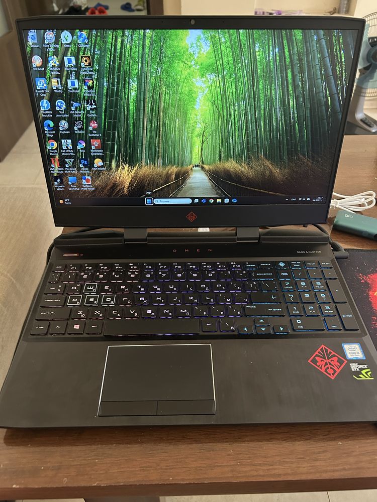 Мощен геймърски лаптоп HP OMEN 15 в топ състояние