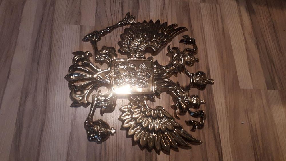 Продается "золотой" герб России 50х50 см