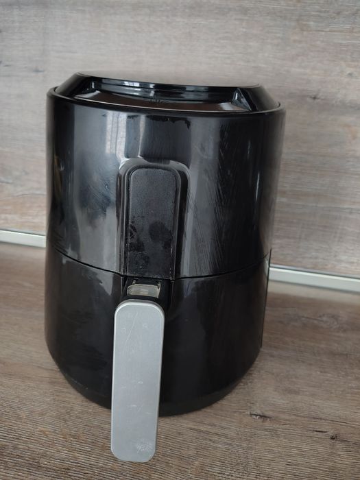 Фритюрник а горещ въздух