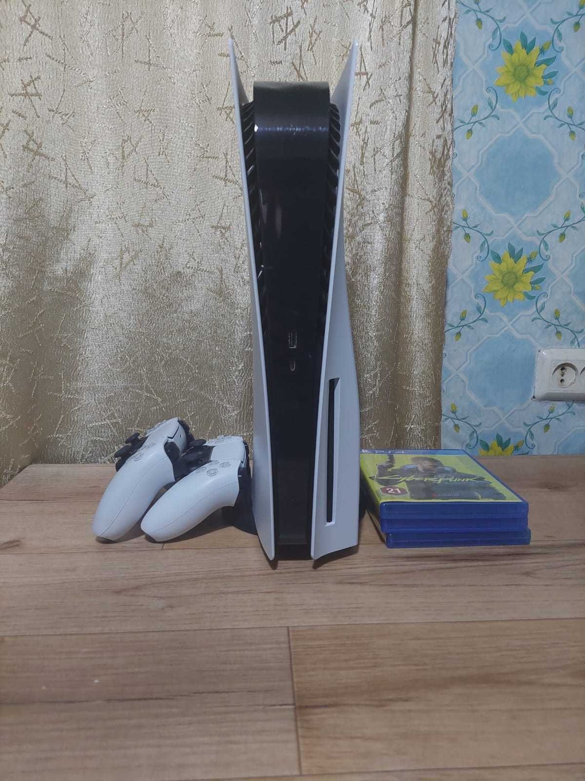 Продам б/у Playstation 5