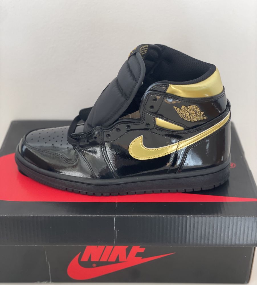 Air Jordan 1 Retro High Black Metallic Gold Dark OG Nike Unc