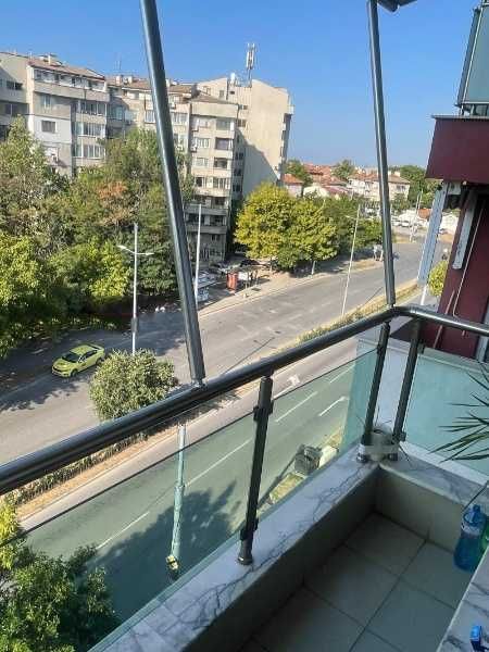 Продава се Тристаен апартамент в Пловдив, Младежки Хълм - 101 кв.м за 1010 €/кв.м - Снимка #6