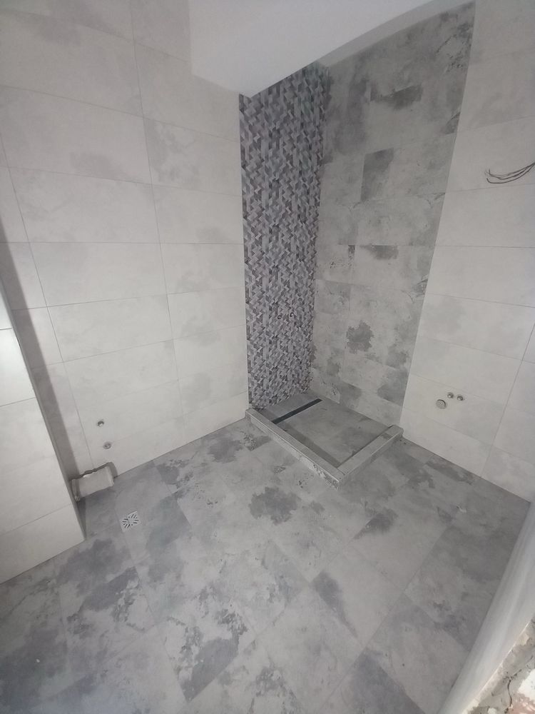 Renovări apartamente.gresie.faianța.parchet.zugrăveli.tencuieli.șape