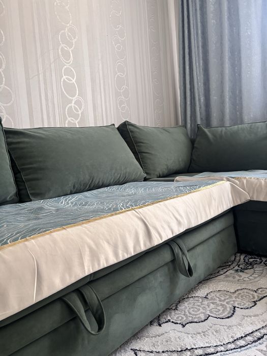 Диван угловой продается