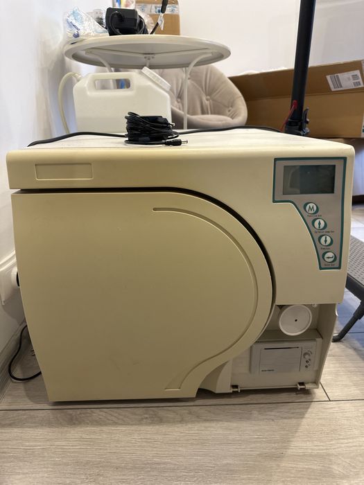 Sterilizaror autoclav