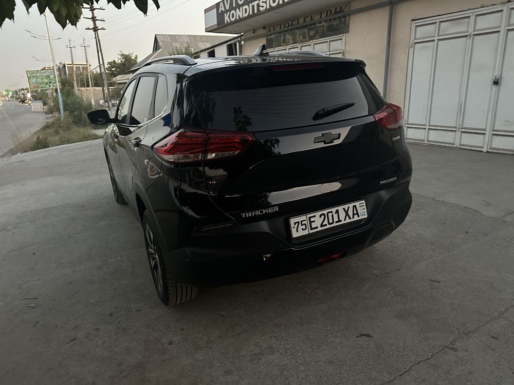 Treker 2024 yil premer prapan gaz yangi oʻrnatilgan