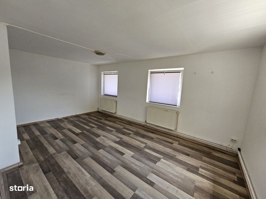 Inchiriere spatiu, et.1,  300 mp, in Targu Jiu,  Calea Bucuresti