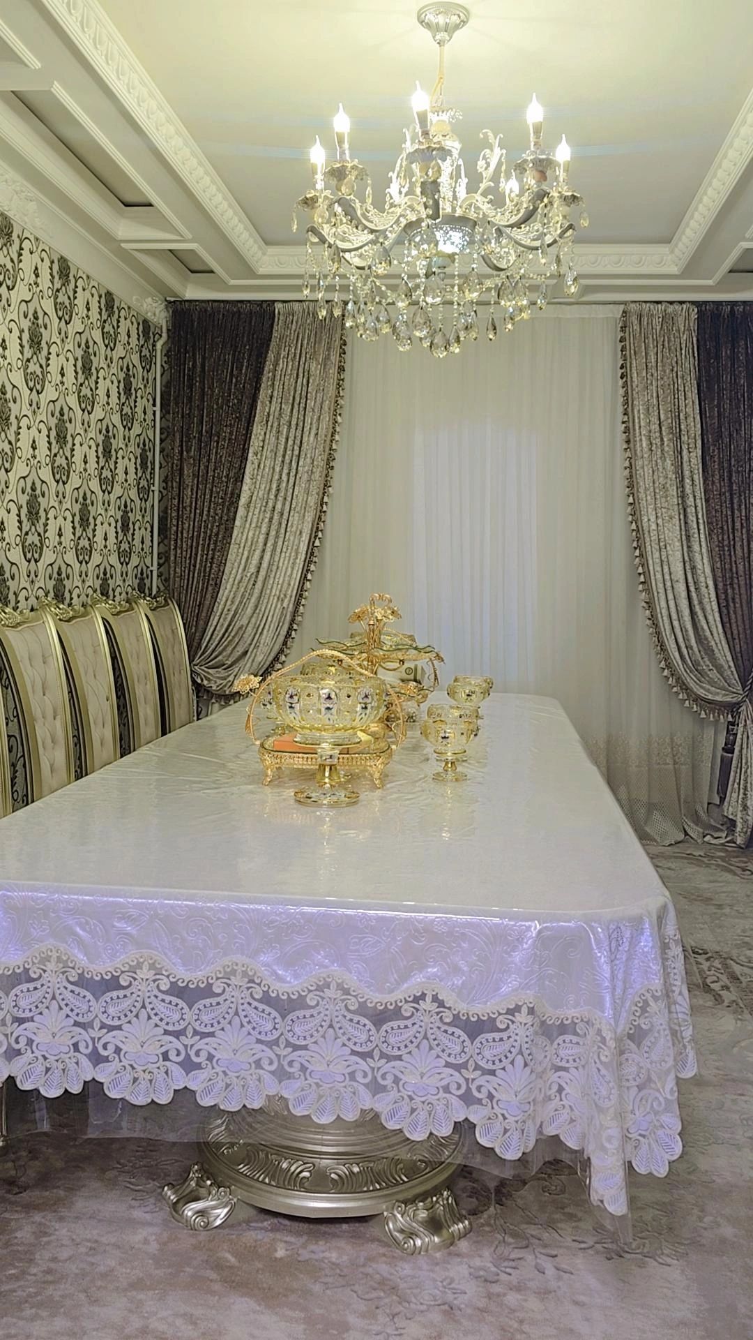 Продам свою мебель,стол ,стулья