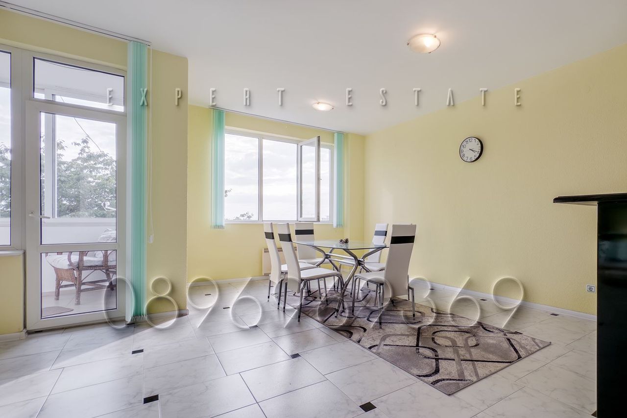 Продава се Четиристаен апартамент в Варна, Бриз - 131 кв.м за 1833 €/кв.м - Снимка #2