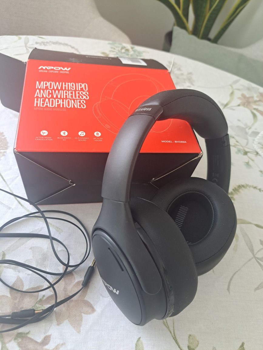Безжични Bluetooth слушалки с микрофон