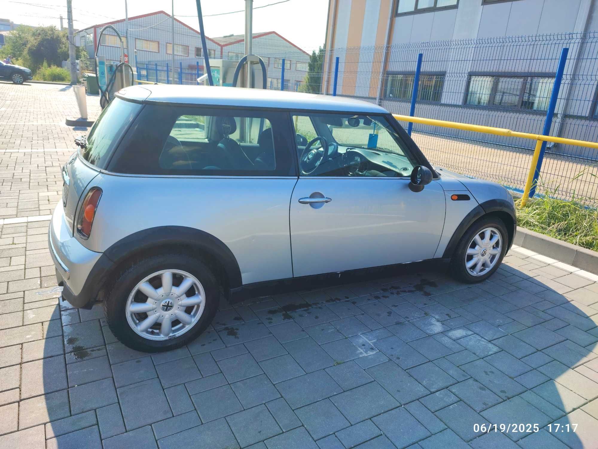 Vand Mini One 2004