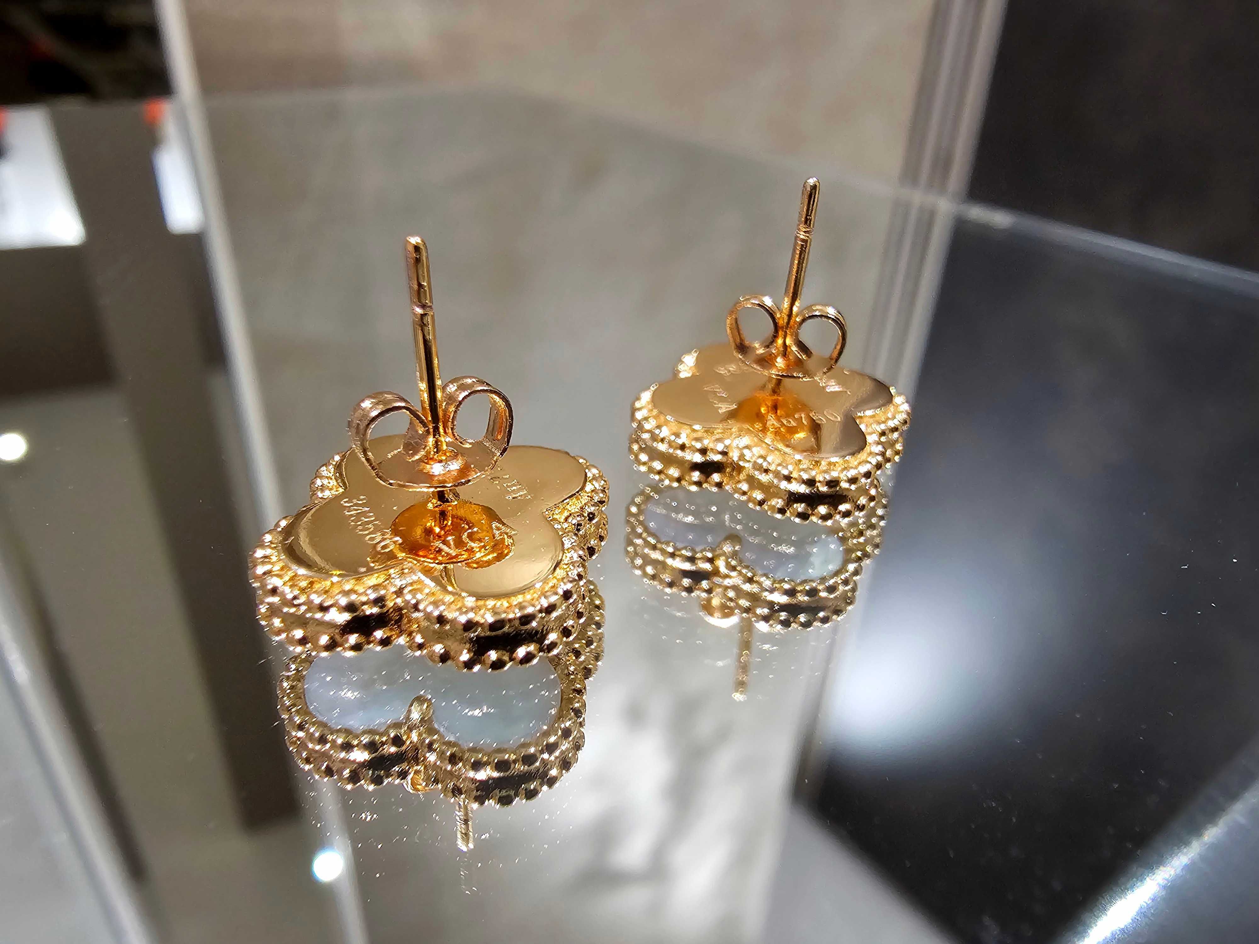 Van Cleef & Arpels VCA Rose Mother Pearl Alhambra Clover Дамски Обеци