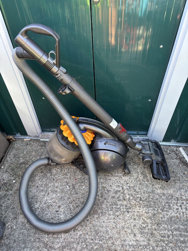 Прахосмукачка Dyson dc39