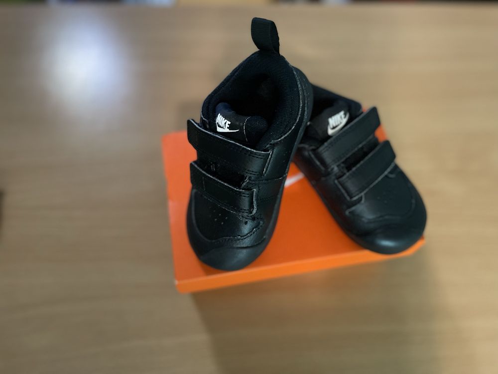 Маратонки Nike pico
