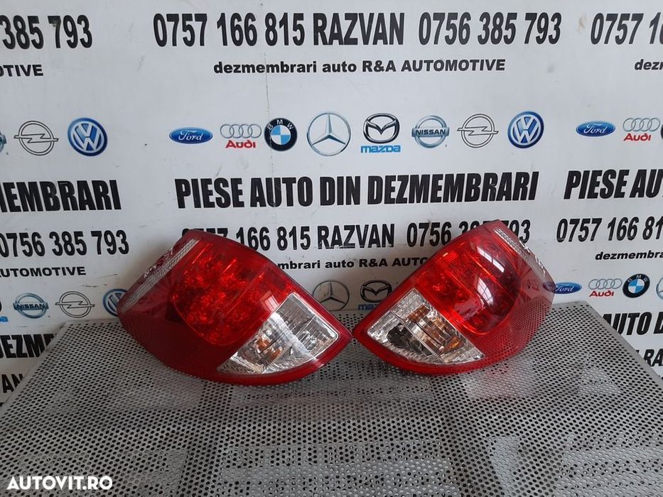 Stopuri Lampa Stop Tripla Stanga Dreapta Toyota RAV 4 An 2006-2010 LED Dezmembrez Toyota RAV 4