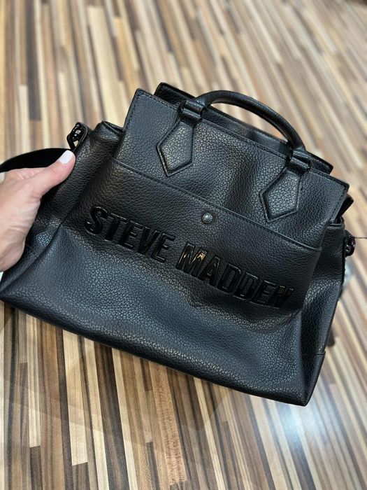 Черна чанта Steve Madden