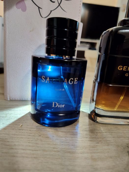 Парфюми Dior Sauvage Elixir  и Givenchy Reserve Privee