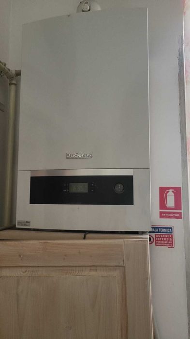 Vand Centrala termica Buderus Logamax Plus cu condensatie!!