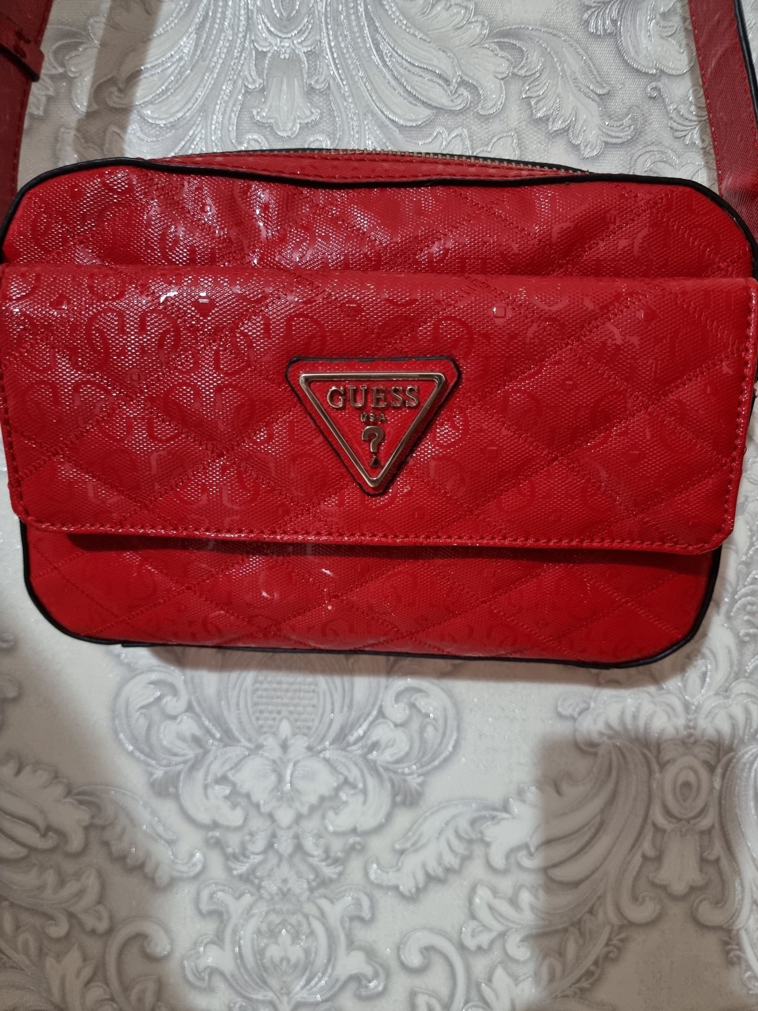 Женская сумочка GUESS