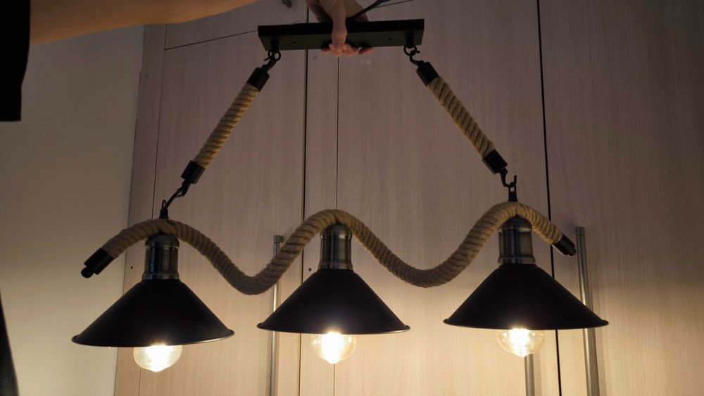 Красивая дизайнерская люстра в стиле лофт