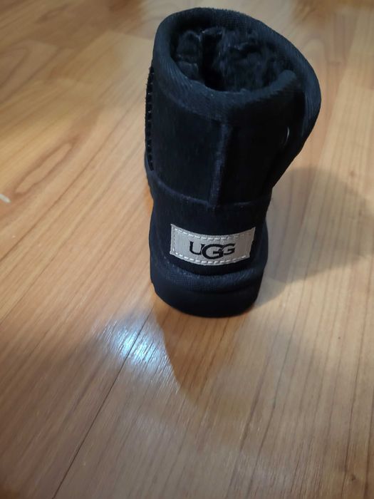Ugg originale marimea 22