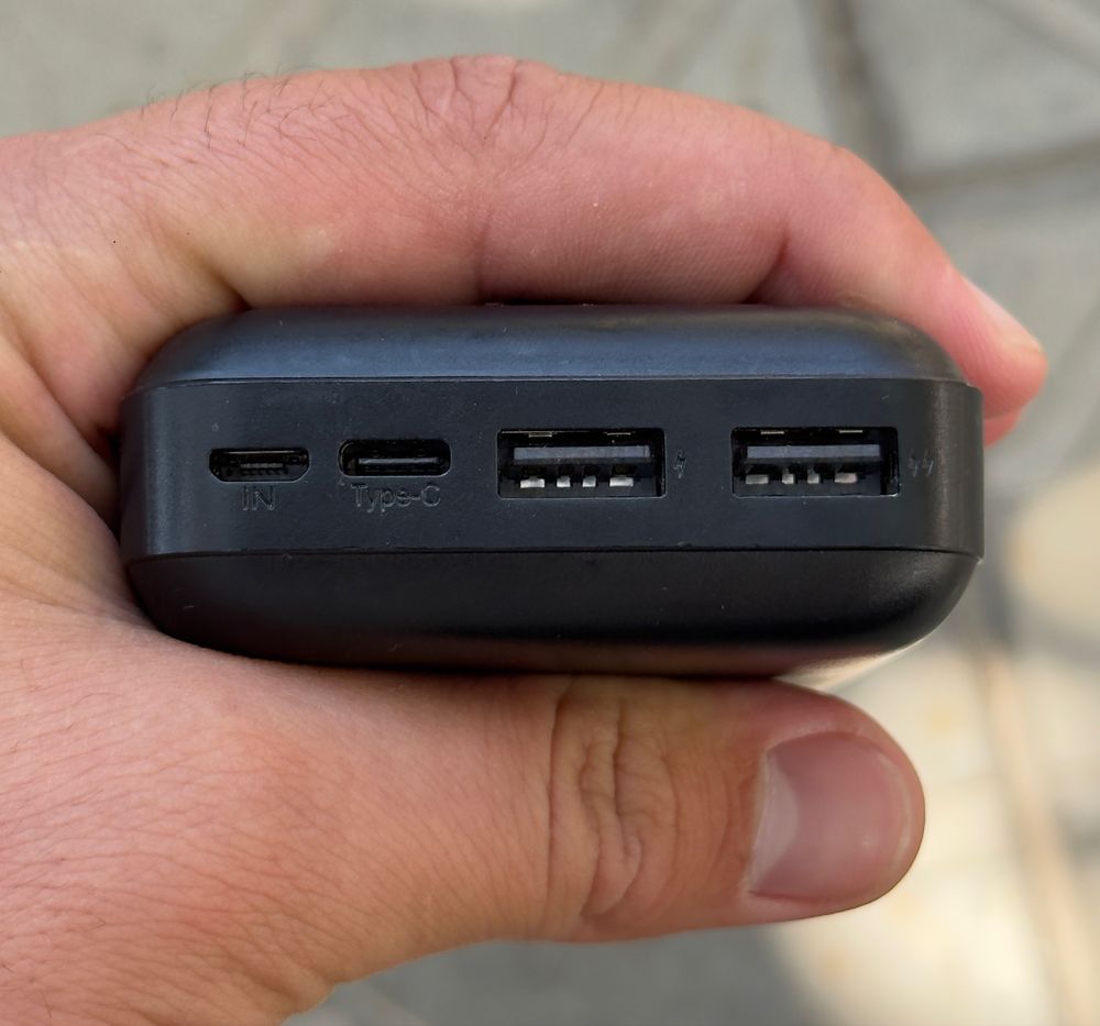 Powerbank 20.000 mach tezda sotiladi.