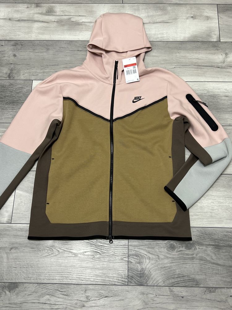 Nike Tech Fleece