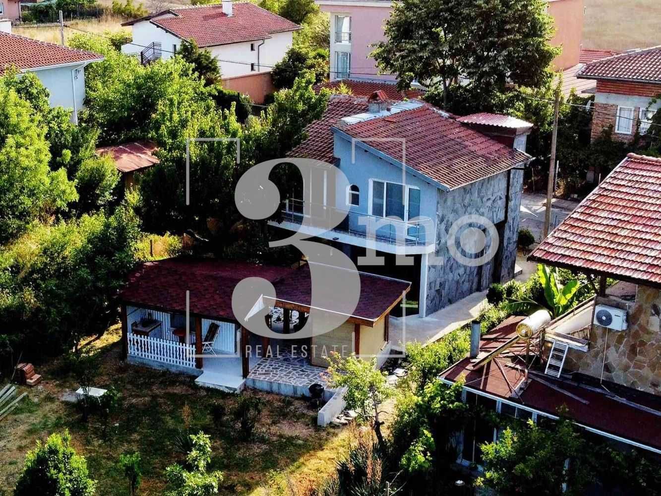 „3mo“ продава къща, разположена в село Варвара, област Бургас