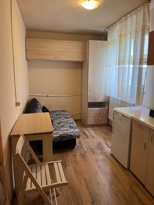 Garsoniera de închiriat zona nufarul