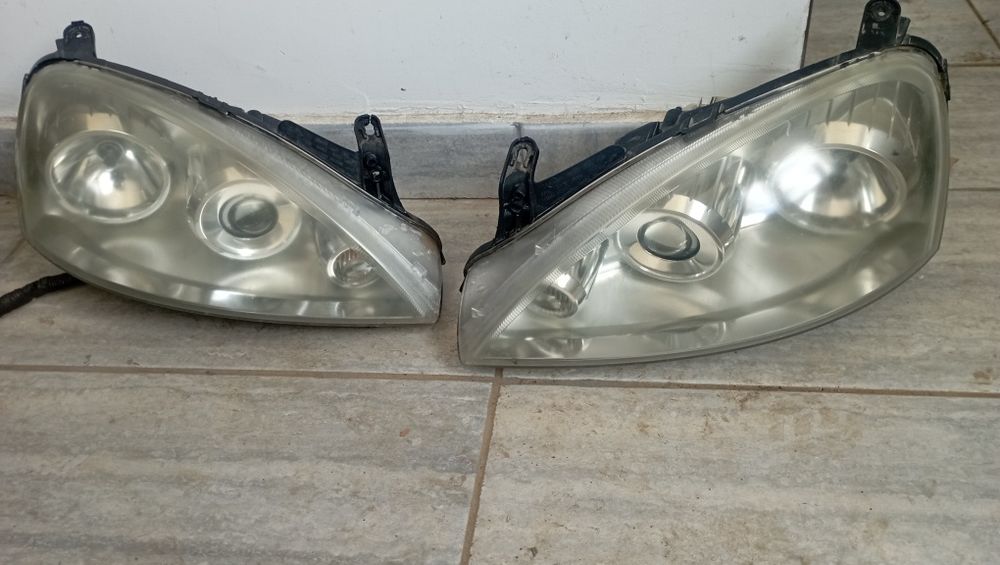 Faruri cu lupă Opel Corsa C