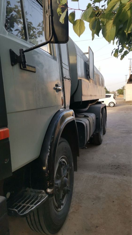 Kamaz benzavoz.