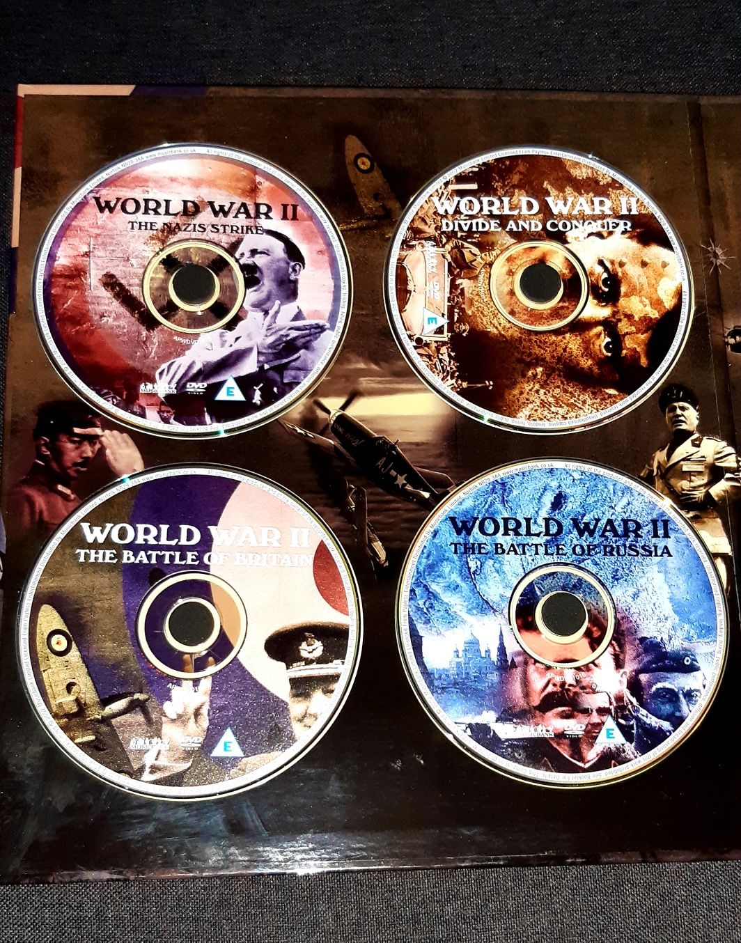 World war 2 DVD BOX SET-8 CD