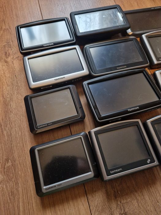 Vand lot GPS - Garmin si Tomtom
