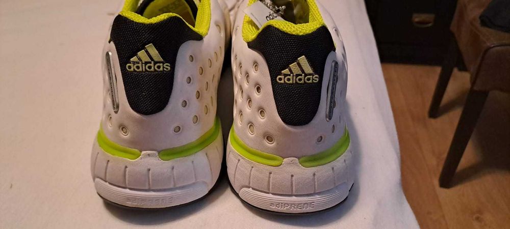 Adidasi de tenis de camp Adidas Clima cool Feather 3.  Marimea 48 Noi