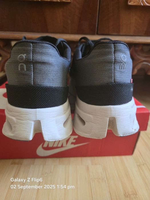 On cloud eclipse marimea 44.5(28.5cm) cloudeclipse