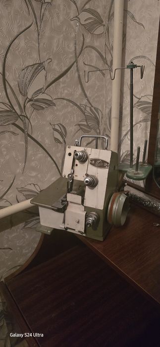 Оверлок / китай / рабочий