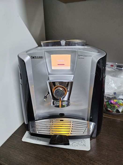 Vând aparat cafea / espresor Saeco Primea duo cappuccino