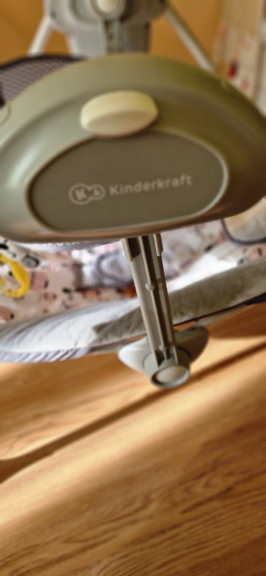 Електрическа люлка Kinderkraft Flo