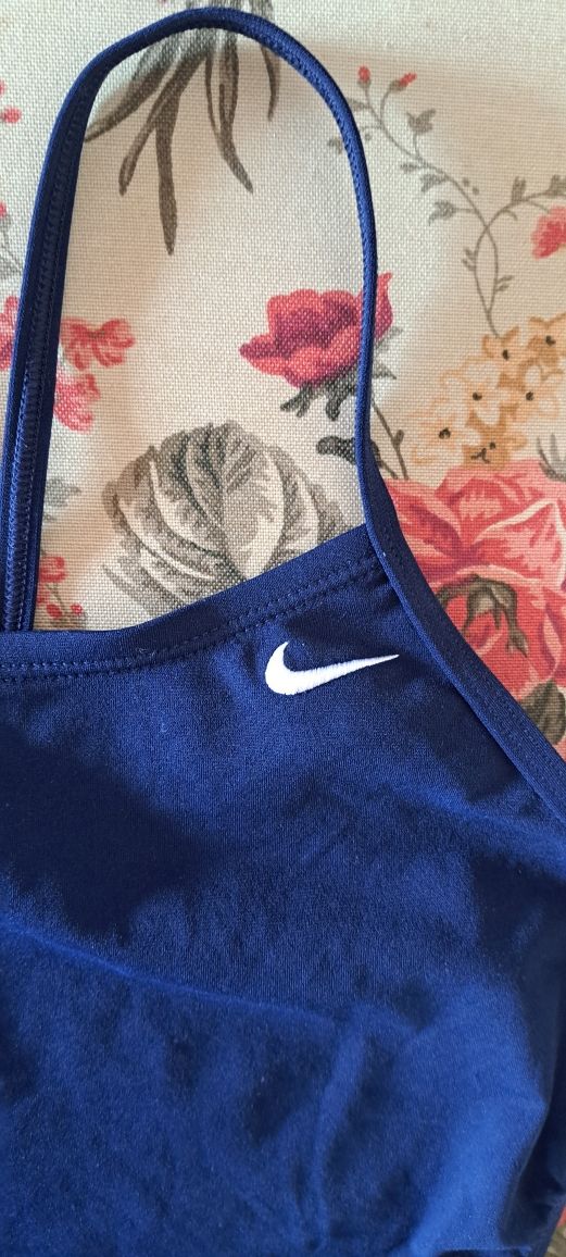 Бански Nike. Цвят - син.