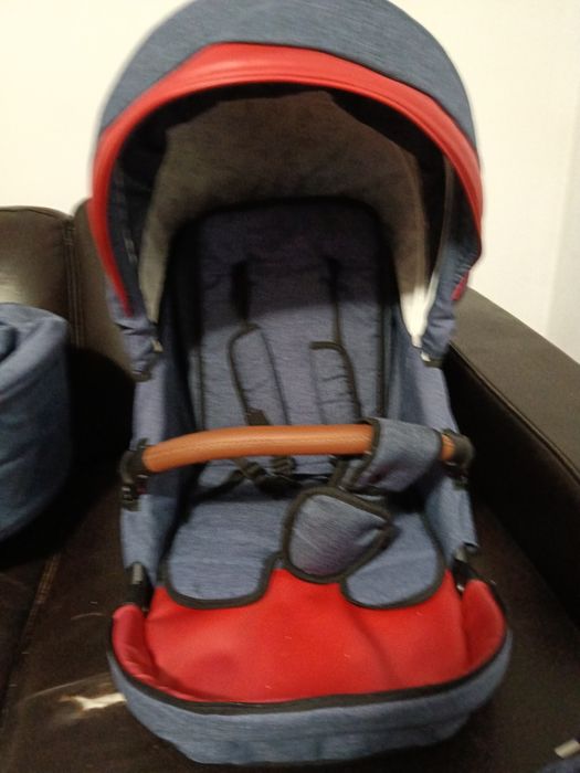 Vând cărucior krausman 3 in 1