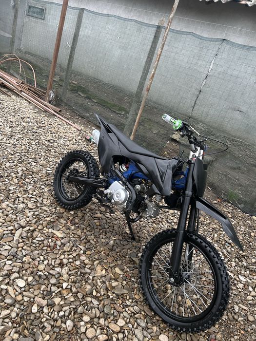 Vand cross astept mesaje!!