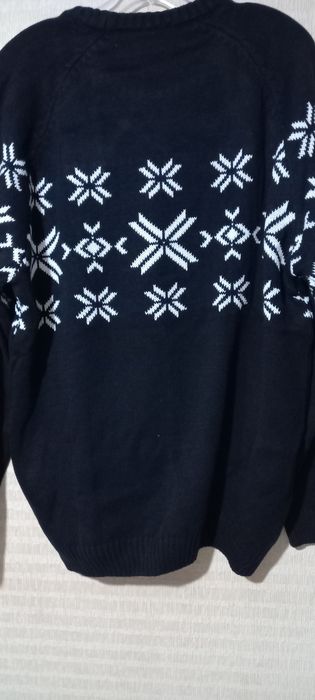 Мужской теплый свитер,