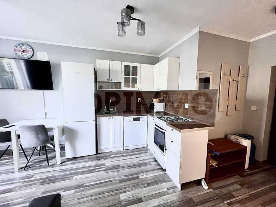 Дава се под наем Двустаен апартамент в Варна, м-т Прибой - 56 кв.м за 382.5 € - Снимка #2